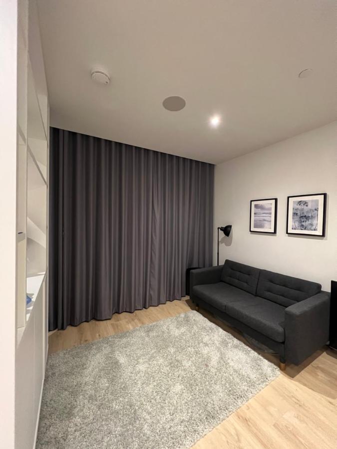 London Luxxe Suites & Apartments - London Heathrow Airport, Terminal 1 2 3 4 5 Hillingdon Exterior foto